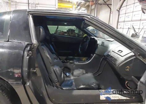 1992 Chevrolet Corvette from USA, damaged, VIN 1G1YY23P4N5114666